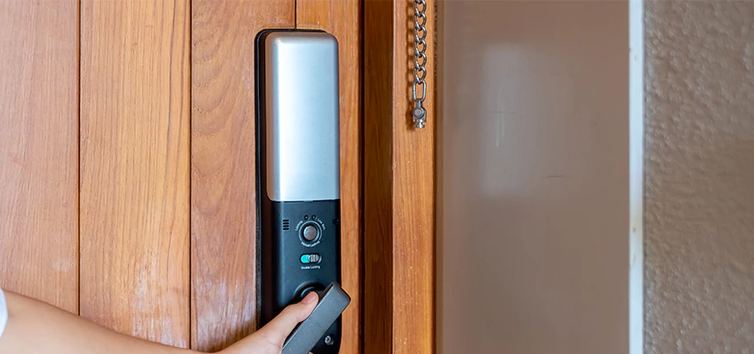 Home Security Electronic Locks Upgrades in Camp Pendleton North, CA